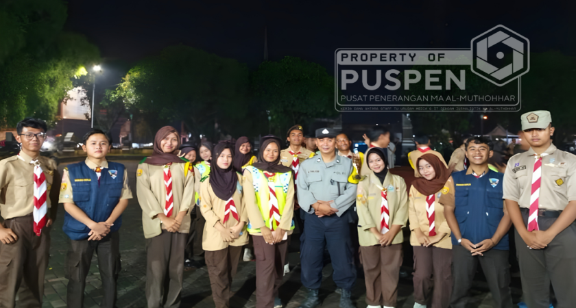 Di Balik Ramainya Nataru, Pramuka MA Al-Muthohhar Turut Menjaga Ketertiban Hingga Malam Pergantian Tahun