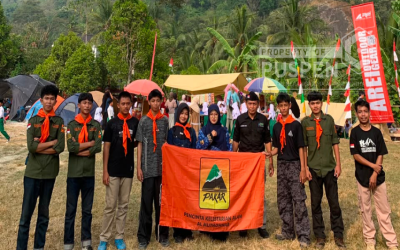 Semarak HUT RI ke-81, PAKAR Al-Muthohhar Ikuti Pengibaran Bendera Raksasa